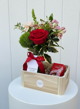 Load image into Gallery viewer, CHRISTMAS HAMPER