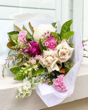 Load image into Gallery viewer, Mixed Valentines Daily Bunch