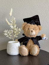 Load image into Gallery viewer, GRADUATION HAMPER