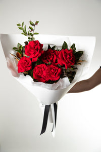 RED ROSES BOUQUET